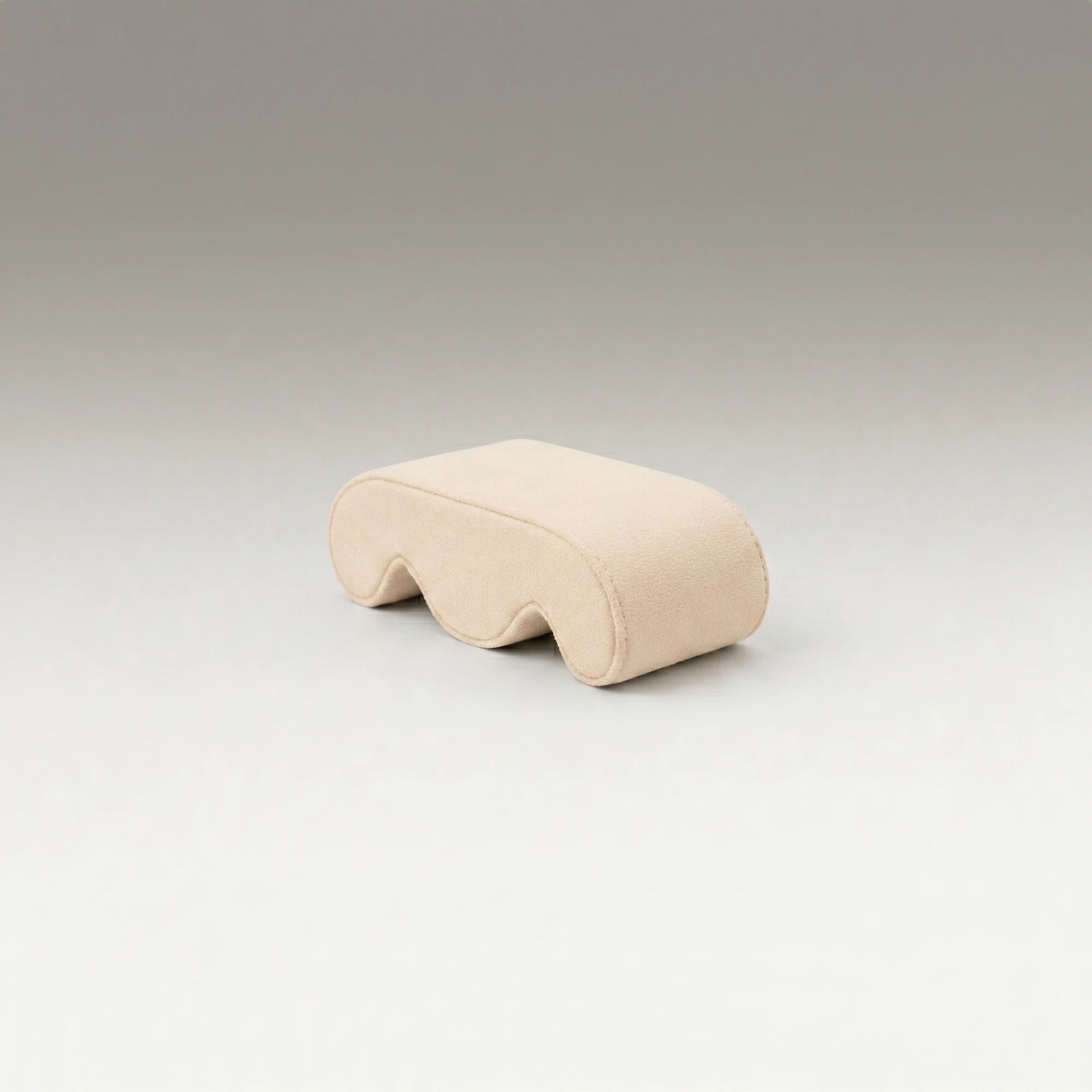#colour_Chestnut · Cream